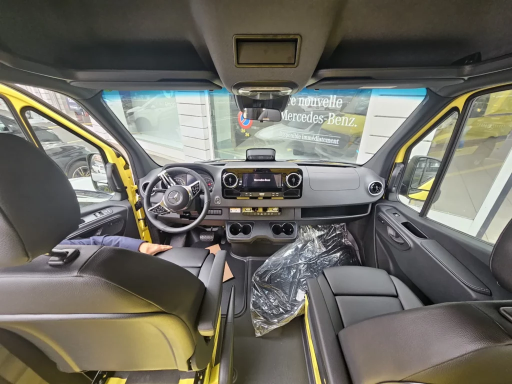 intérieur de l'ambulance