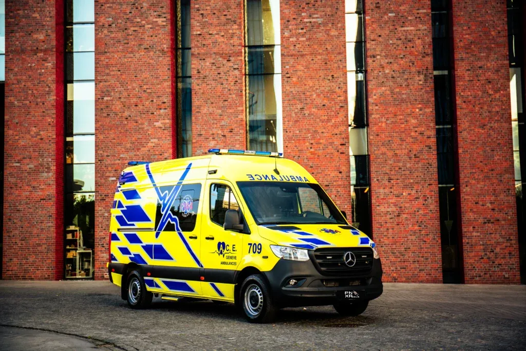 projet ambulance fourgon geneve 1024x683 (1)